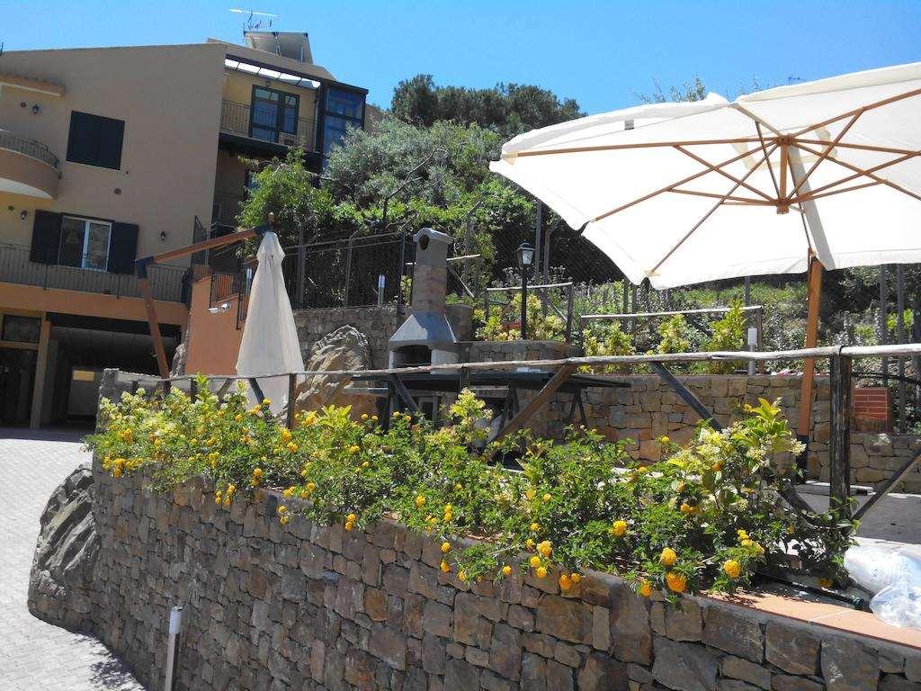 Villa Santa Barbara Cefalu Restoran gambar
